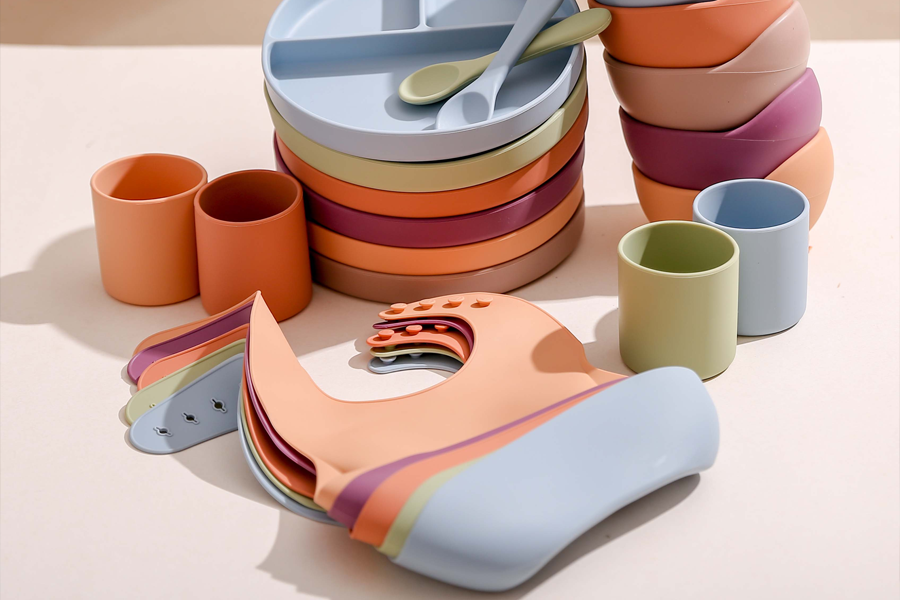 BPA-free silicone baby dishes